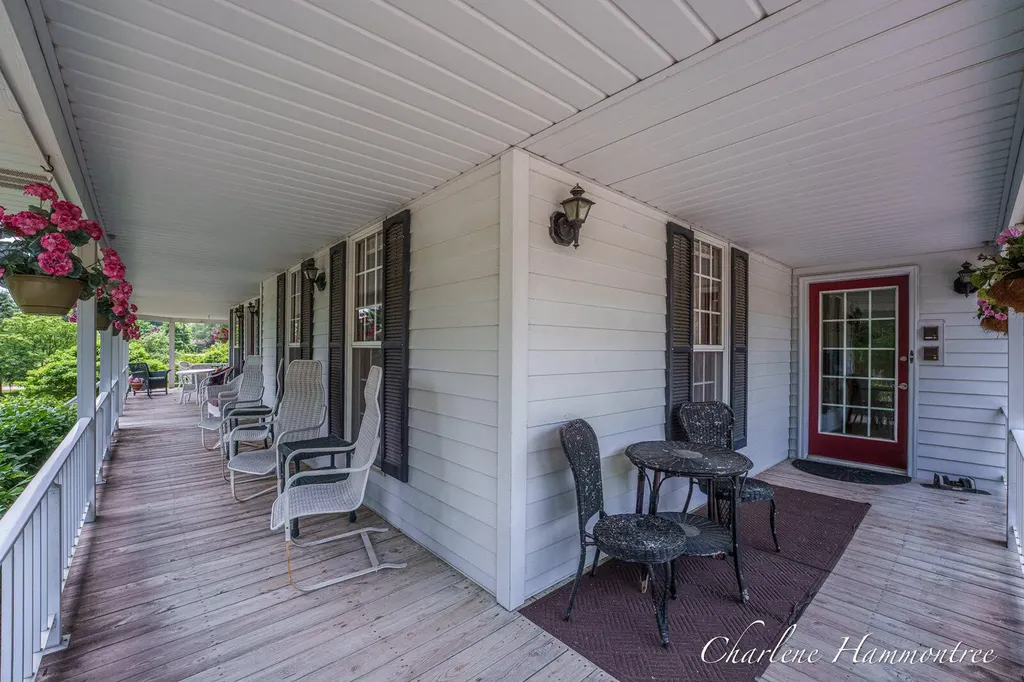 9111 Summit Avenue NE Algoma Township MI 49341