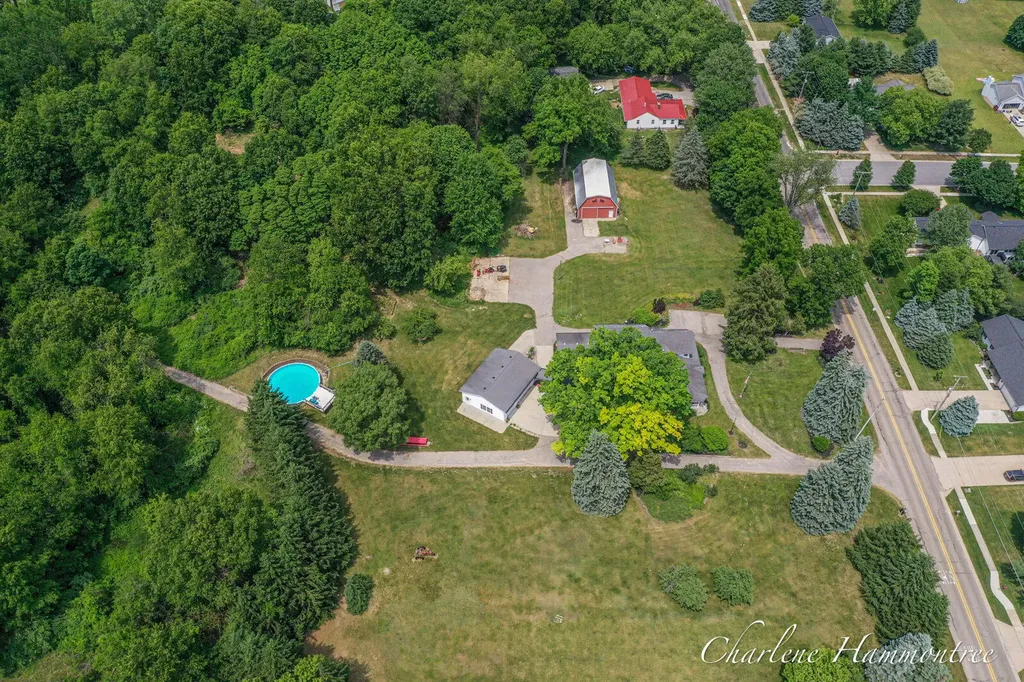 9111 Summit Avenue NE Algoma Township MI 49341