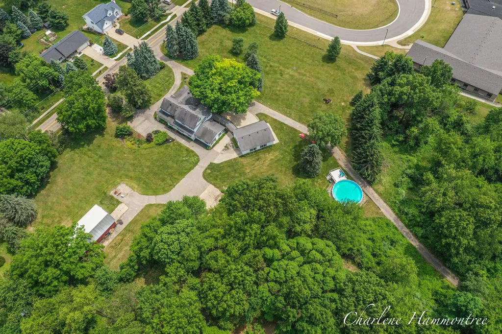 9111 Summit Avenue NE Algoma Township MI 49341