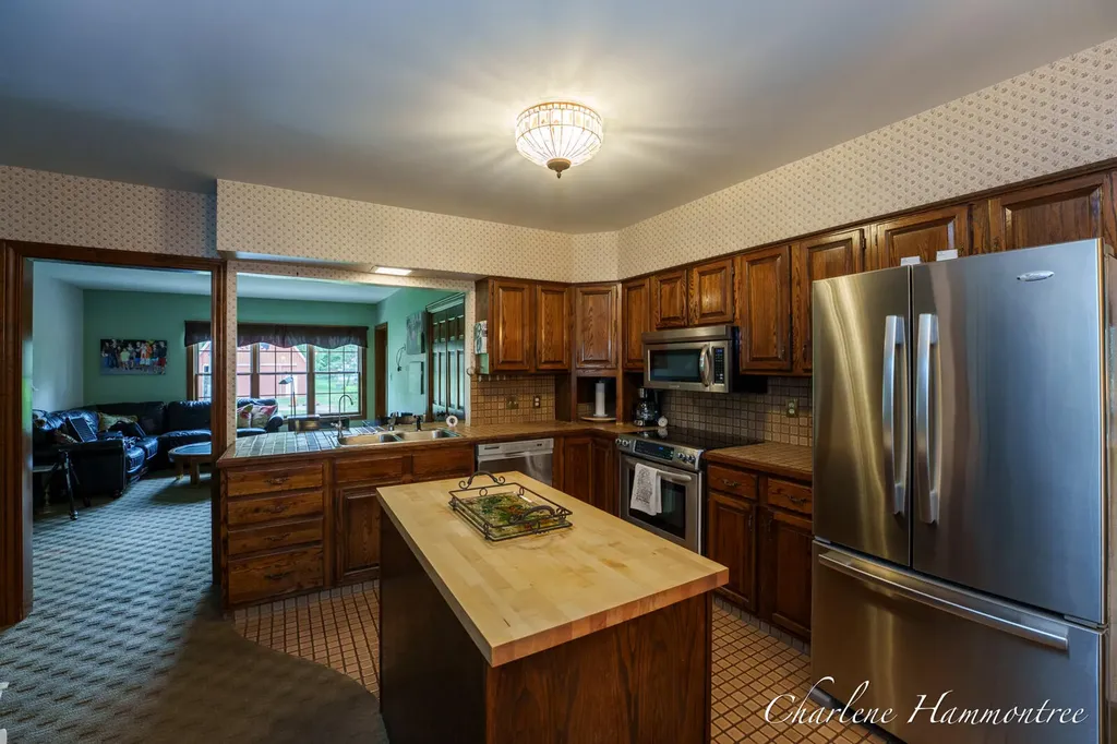 9111 Summit Avenue NE Algoma Township MI 49341