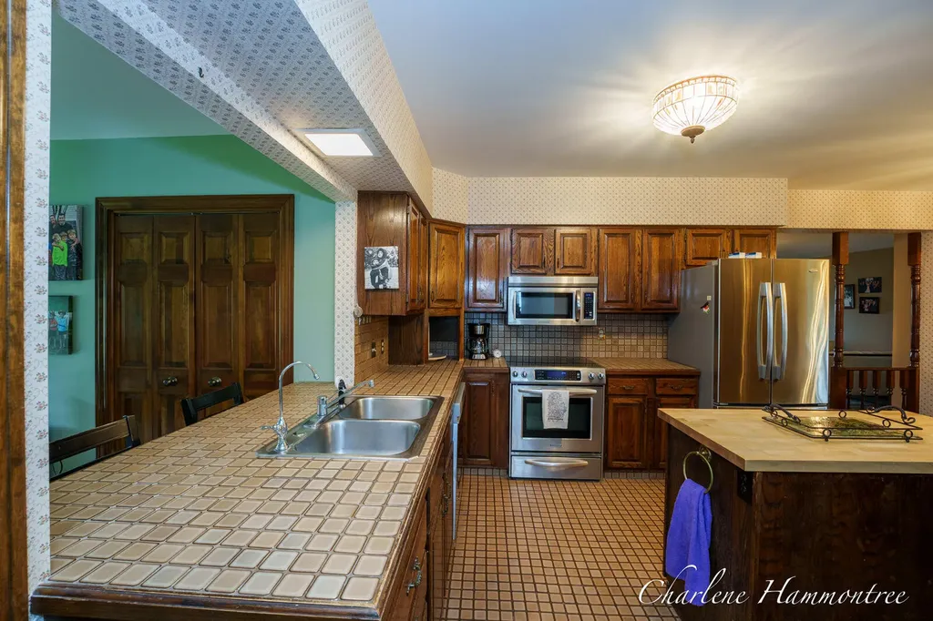 9111 Summit Avenue NE Algoma Township MI 49341