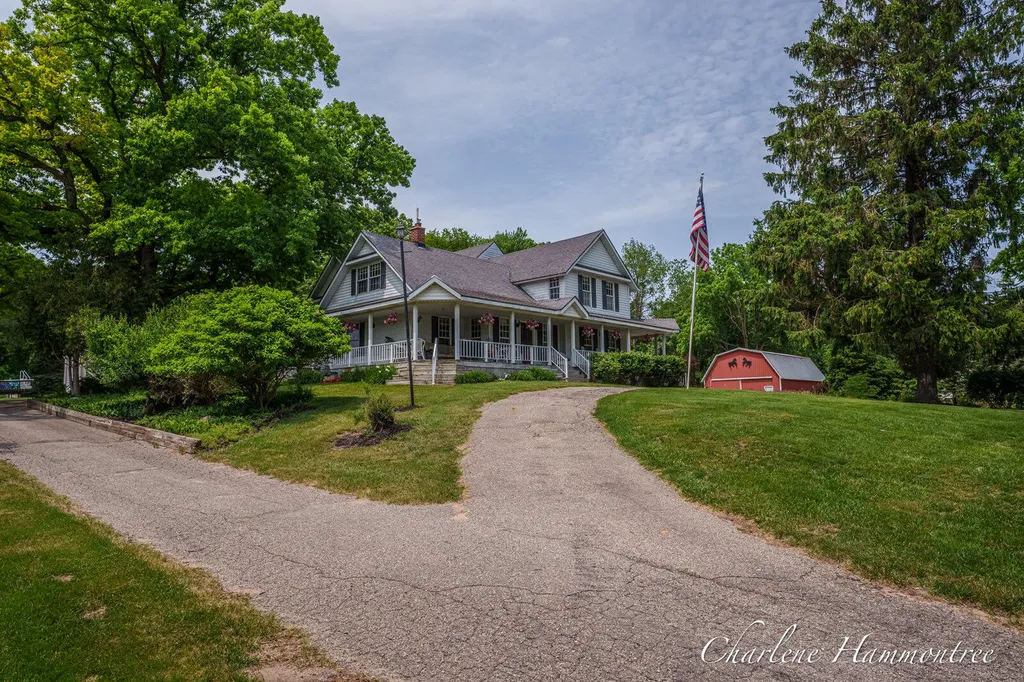 9111 Summit Avenue NE Algoma Township MI 49341