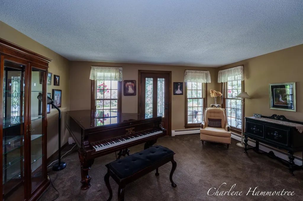 9111 Summit Avenue NE Algoma Township MI 49341