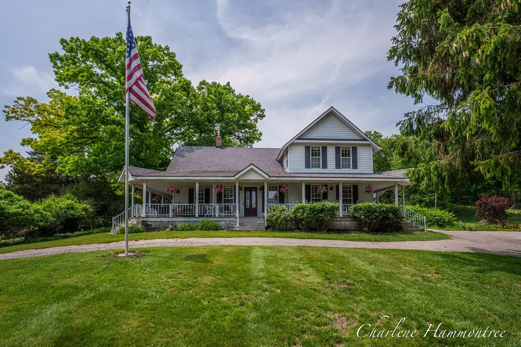 9111 Summit Avenue NE Algoma Township MI 49341
