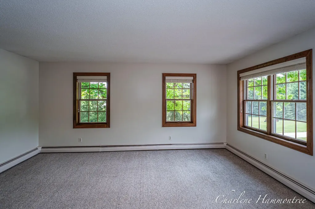 9111 Summit Avenue NE Algoma Township MI 49341