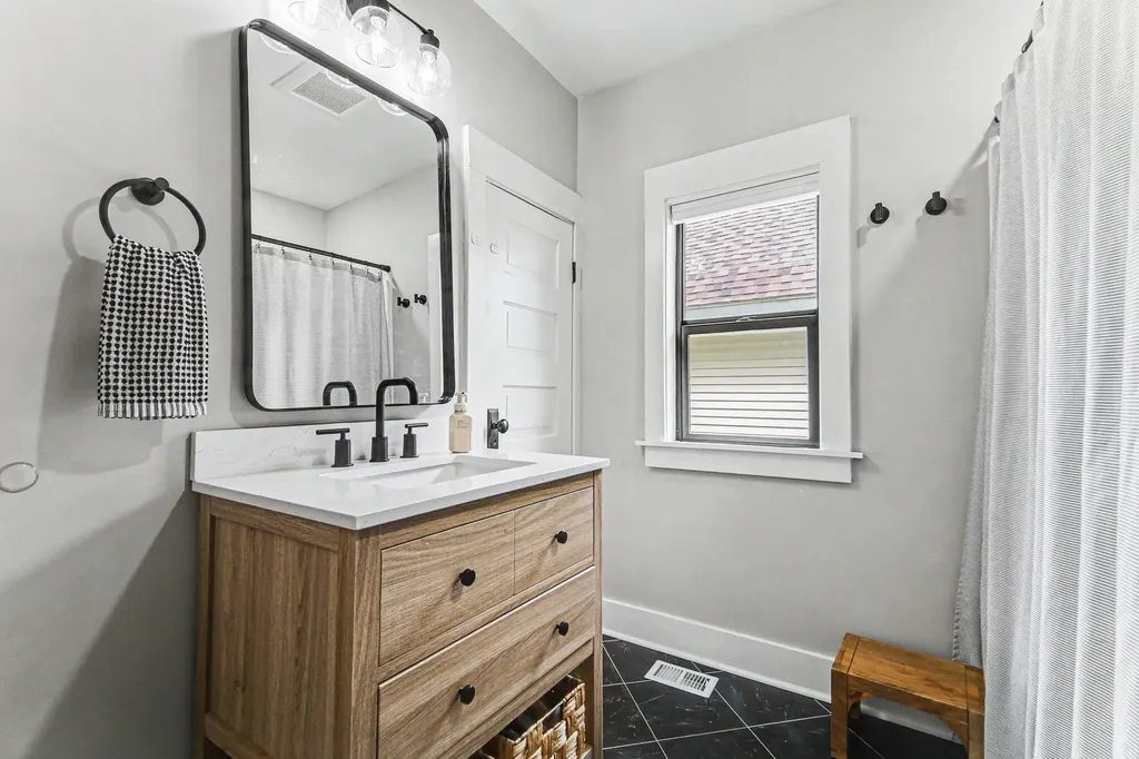 1244 Dunham Street SE Grand Rapids City MI 49506