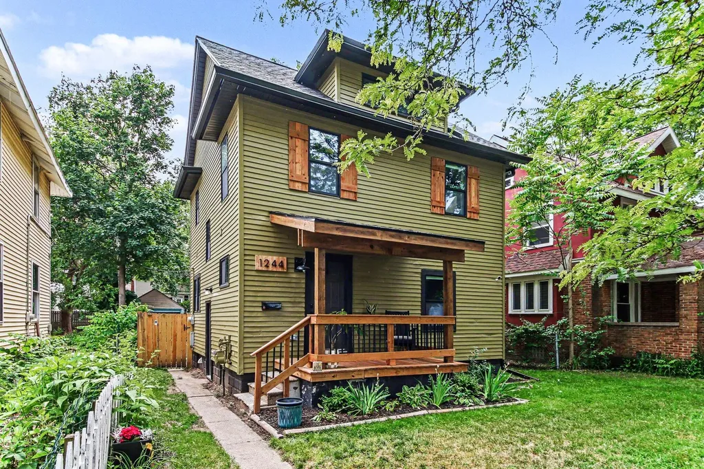 1244 Dunham Street SE Grand Rapids City MI 49506