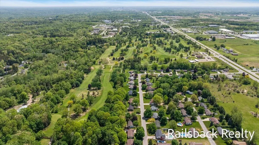 6584 Wahlfield Avenue NW Alpine Township MI 49321