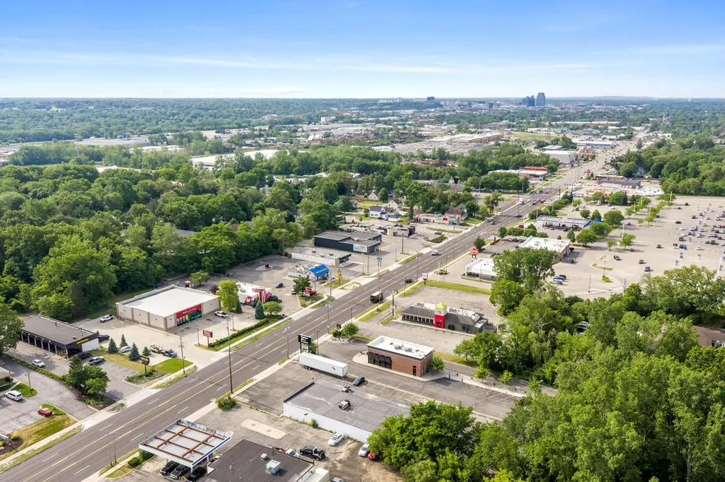 2611 Alpine Avenue NW Walker City MI 49544