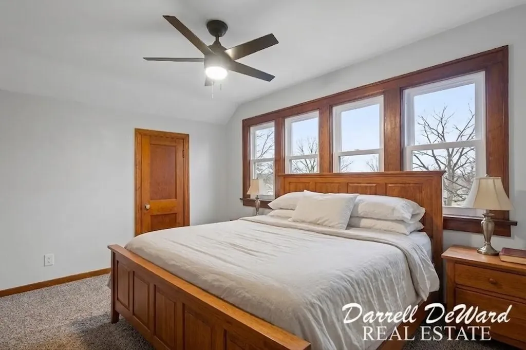 823 Webster Street NW Grand Rapids City MI 49504
