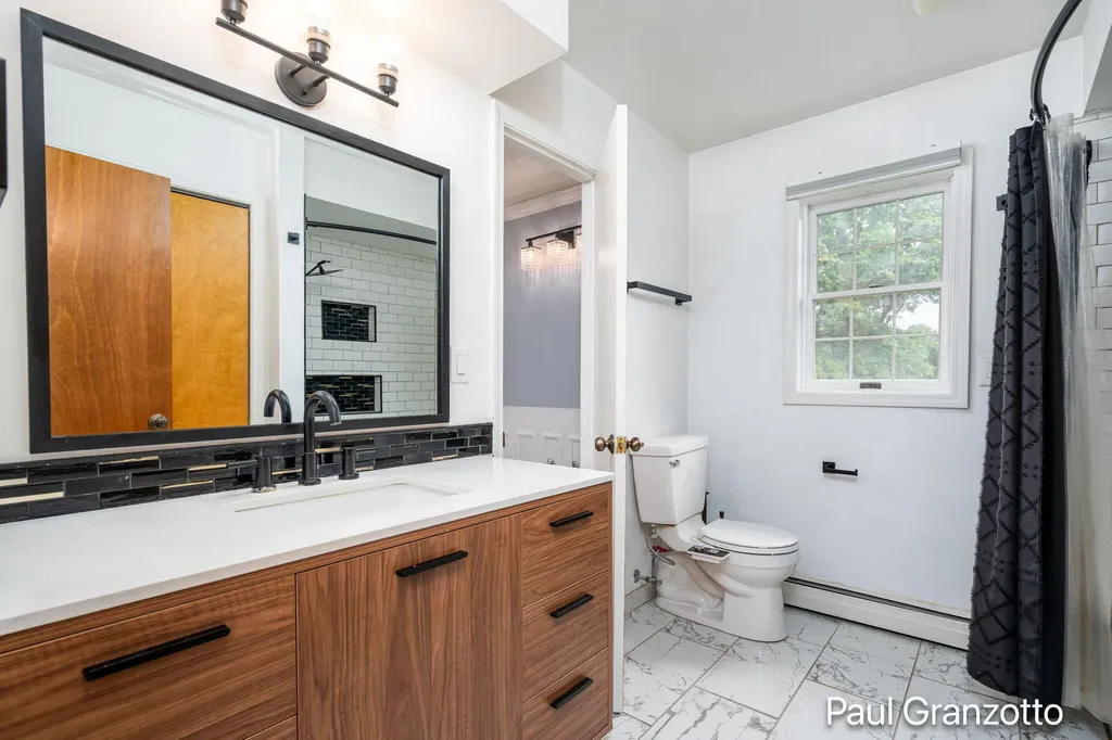 2483 Russit Drive NE Grand Rapids Charter Township MI 49525