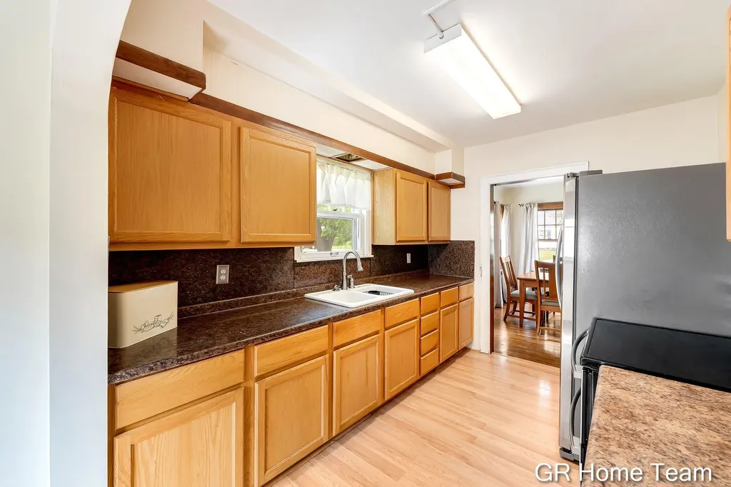3991 Costa Avenue NE Plainfield Charter Township MI 49525
