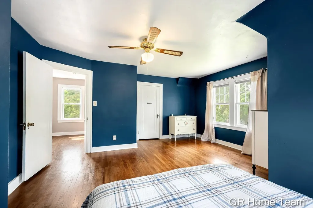3991 Costa Avenue NE Plainfield Charter Township MI 49525