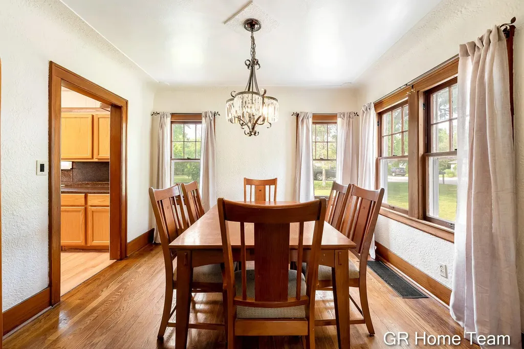 3991 Costa Avenue NE Plainfield Charter Township MI 49525
