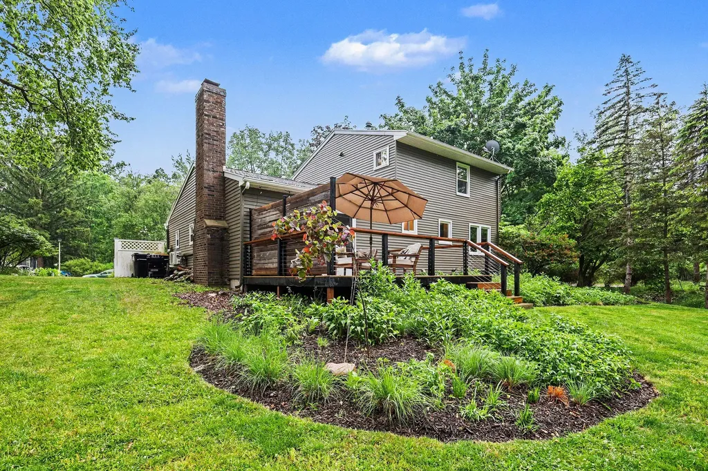 6609 Rix Street SE Ada Township MI 49301