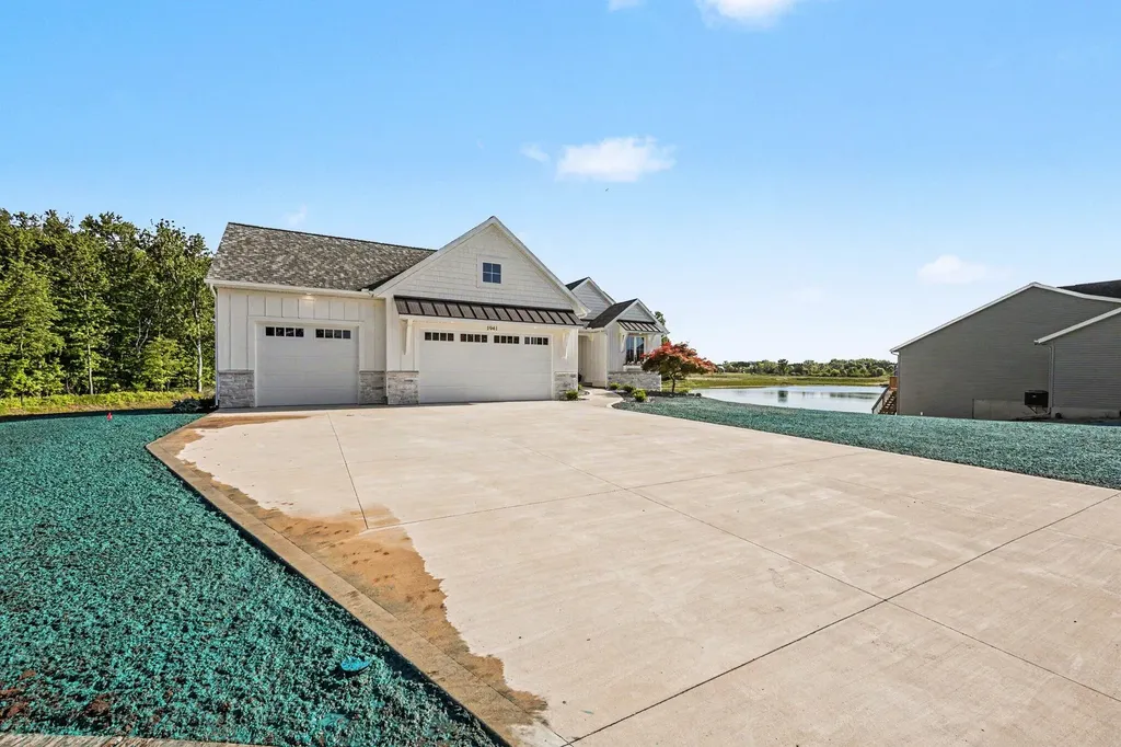1941 Northfield Court SW Byron Township MI 49315
