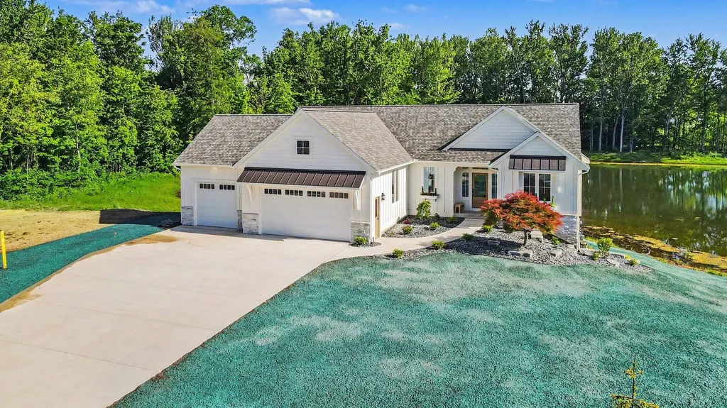 1941 Northfield Court SW Byron Township MI 49315