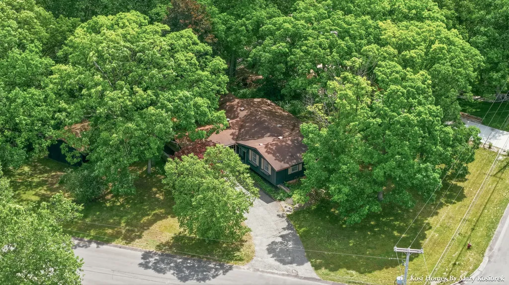 4960 Bluff Drive NE Plainfield Charter Township MI 49525