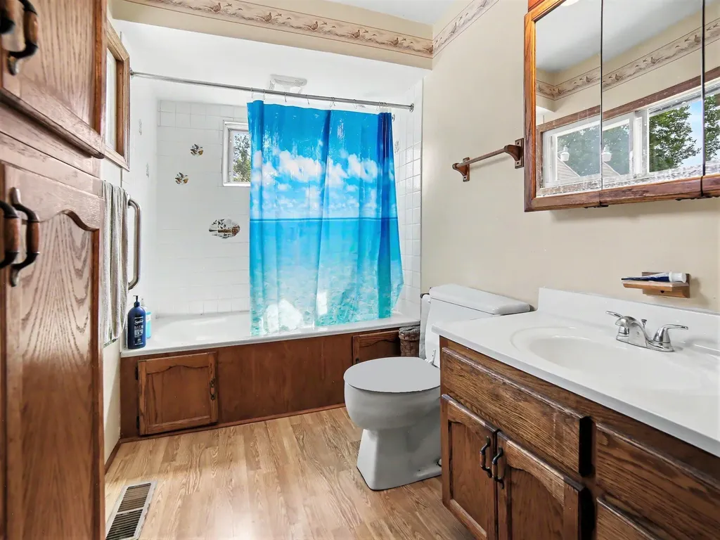 312 N Bear Lake Road Laketon Township MI 49445