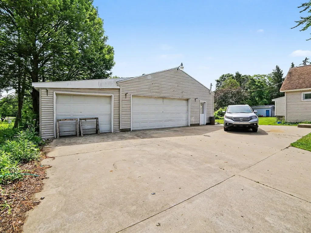 312 N Bear Lake Road Laketon Township MI 49445