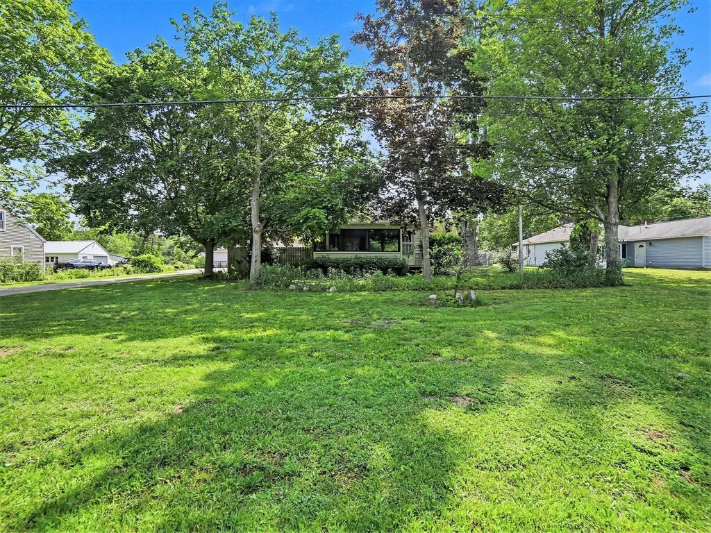 312 N Bear Lake Road Laketon Township MI 49445