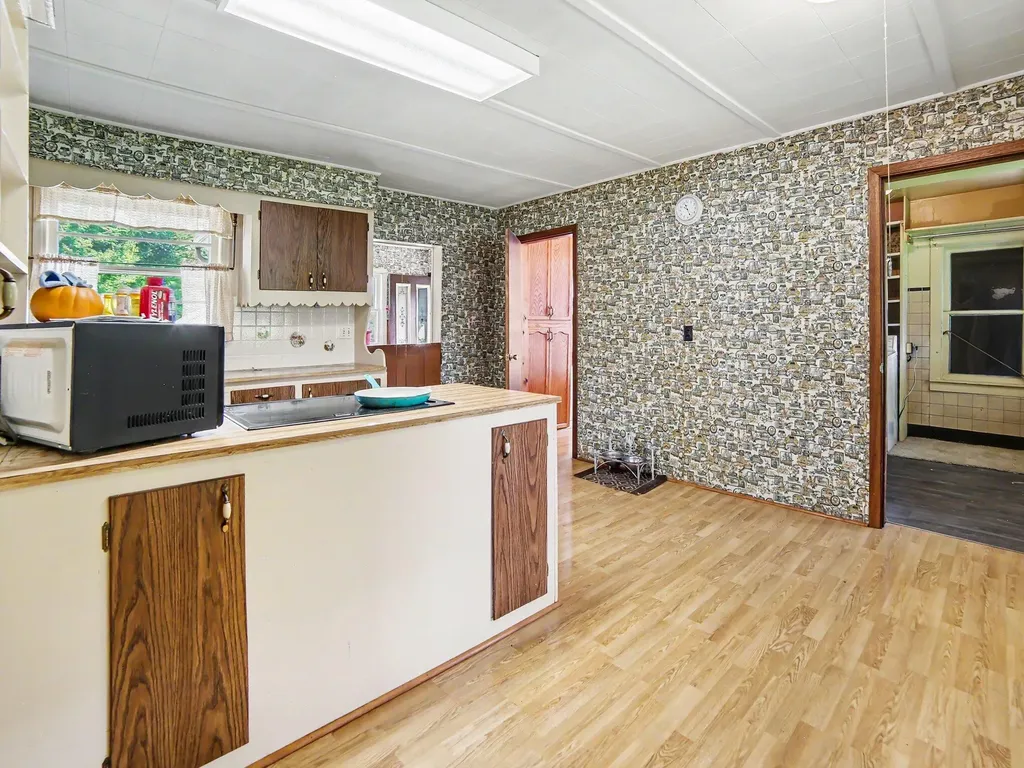 312 N Bear Lake Road Laketon Township MI 49445