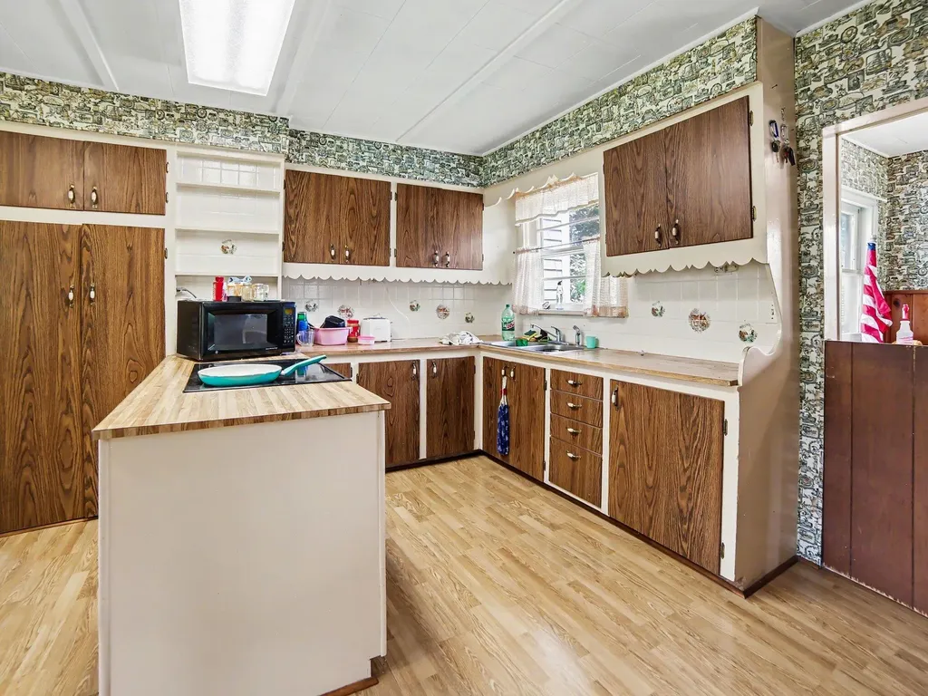 312 N Bear Lake Road Laketon Township MI 49445