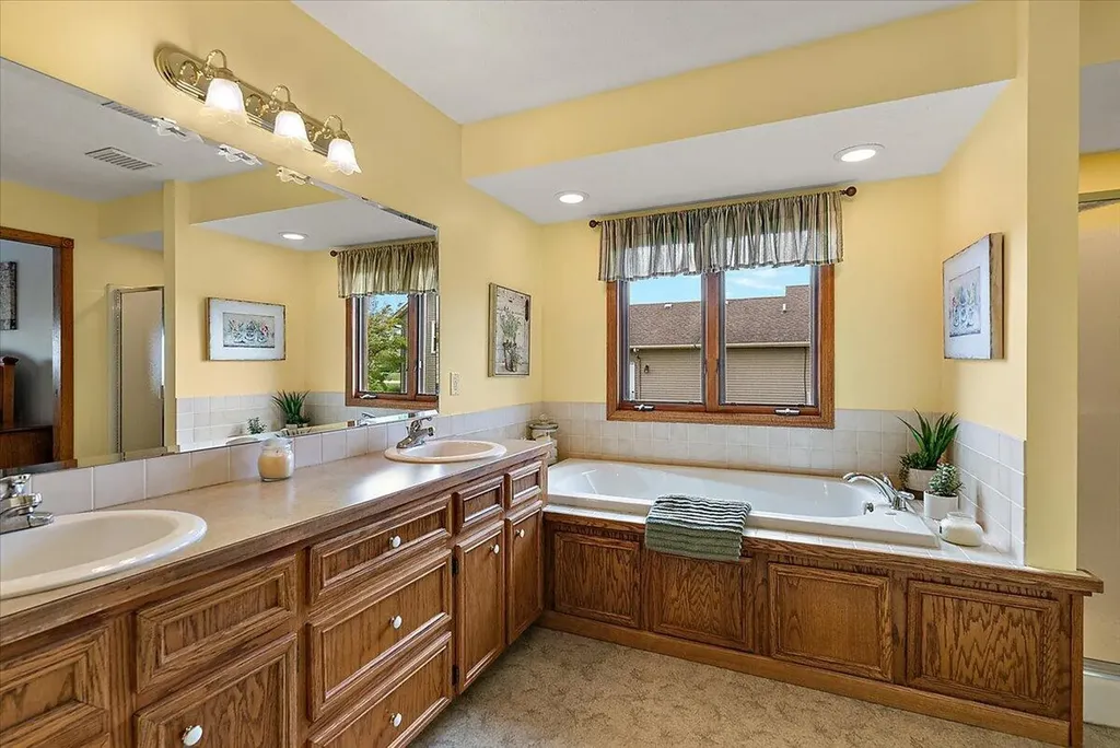 8259 Golfside Drive Georgetown Charter Township MI 49428