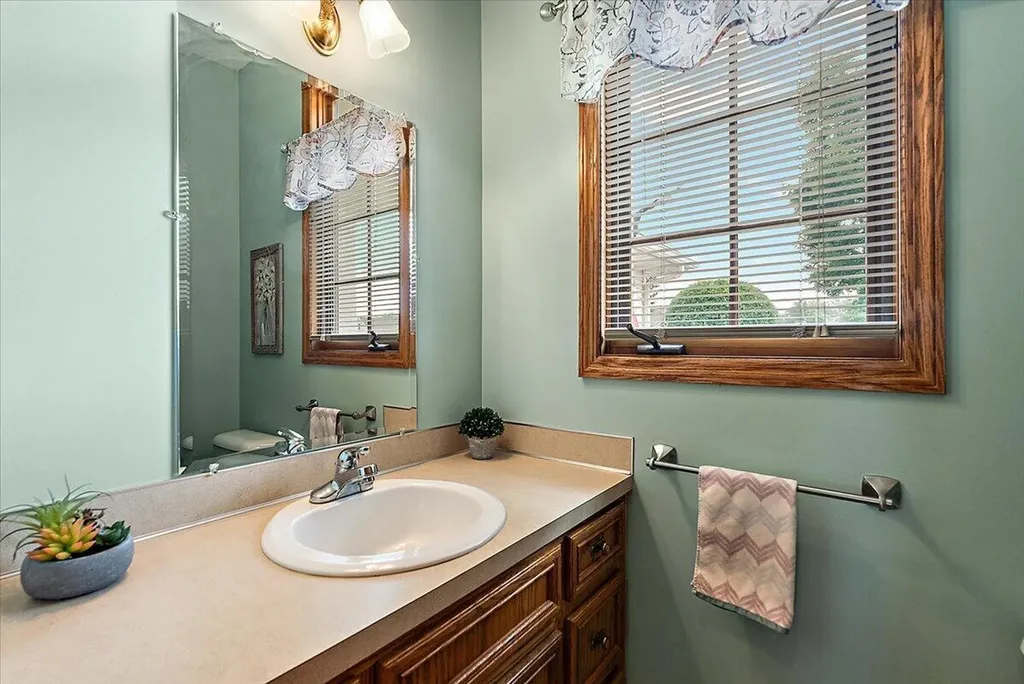 8259 Golfside Drive Georgetown Charter Township MI 49428