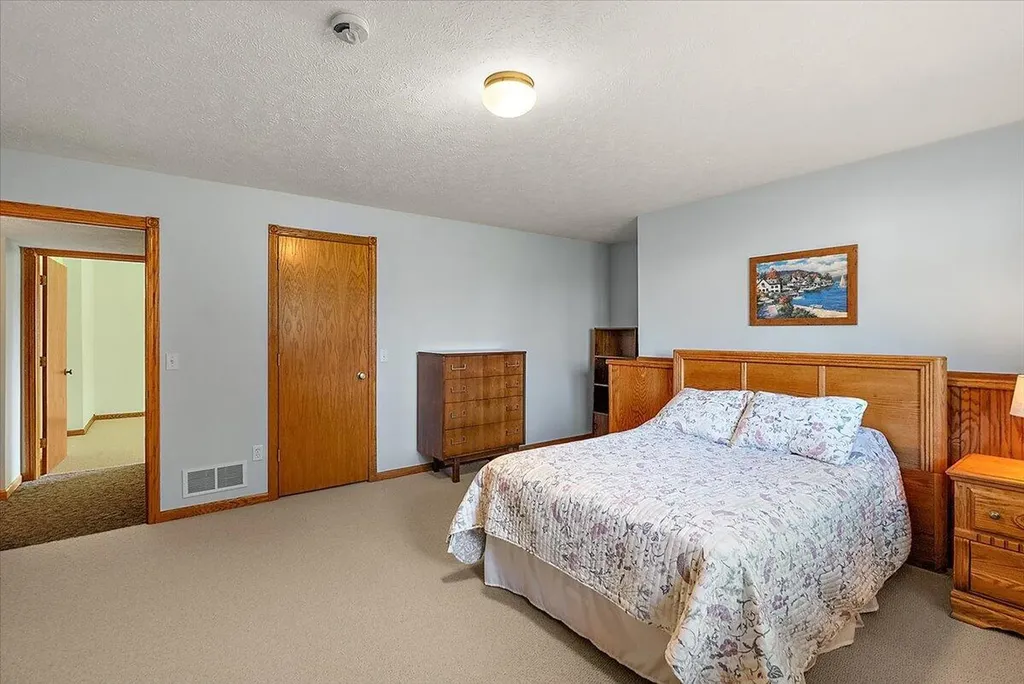 8259 Golfside Drive Georgetown Charter Township MI 49428