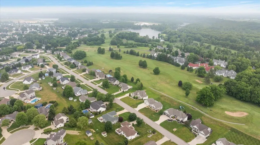 8259 Golfside Drive Georgetown Charter Township MI 49428