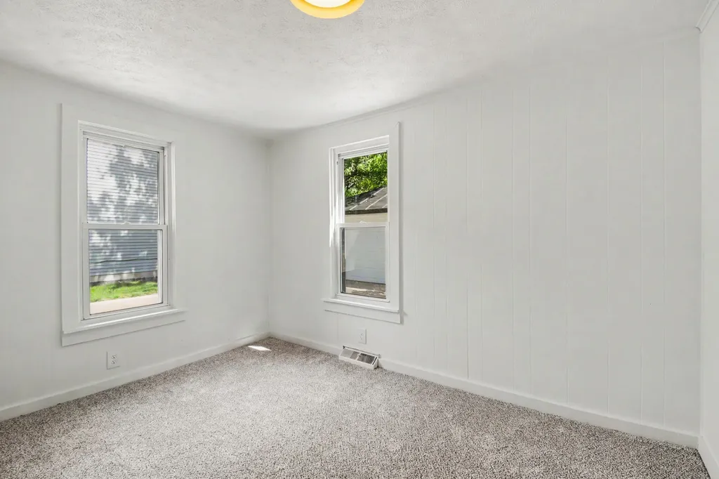 523 W Maple Street Wayland Township MI 49348