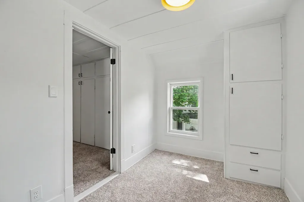 523 W Maple Street Wayland Township MI 49348