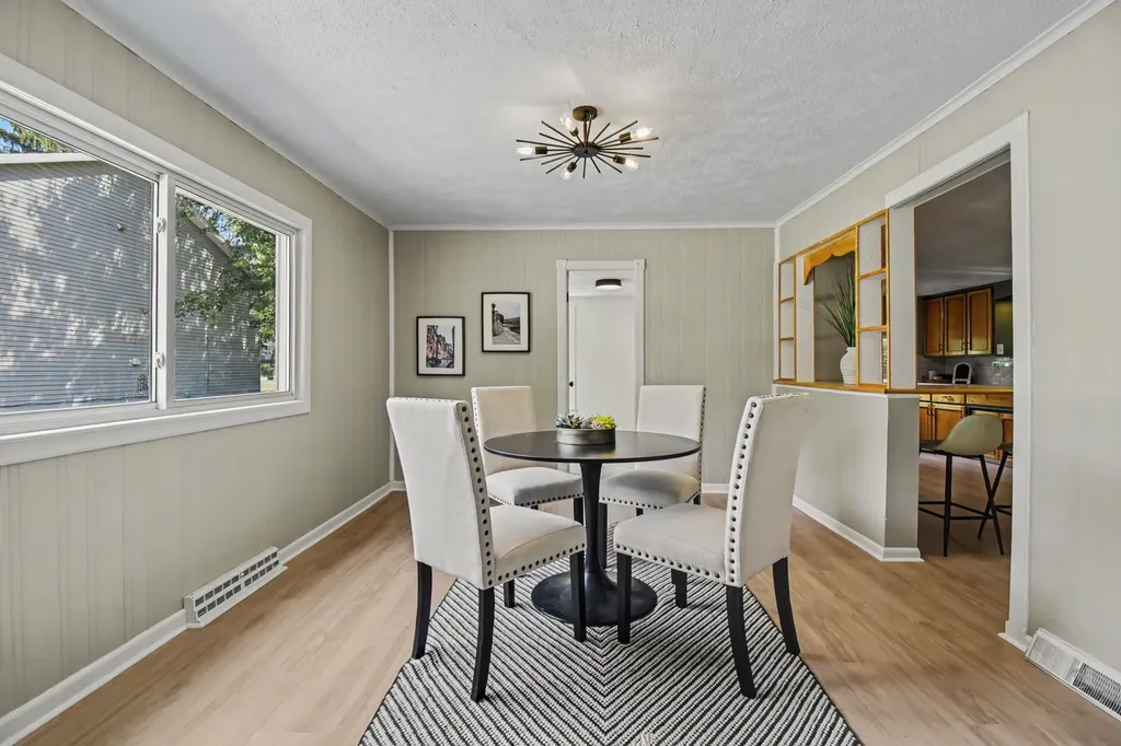 523 W Maple Street Wayland Township MI 49348