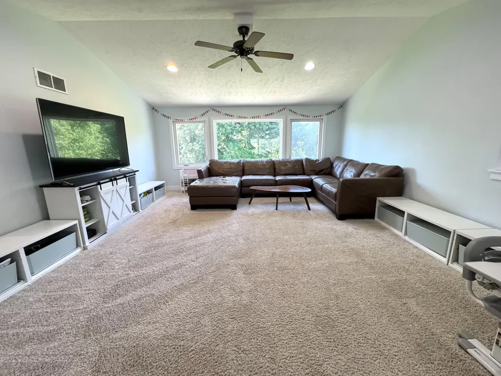 3086 Blairwood Georgetown Charter Township MI 49428