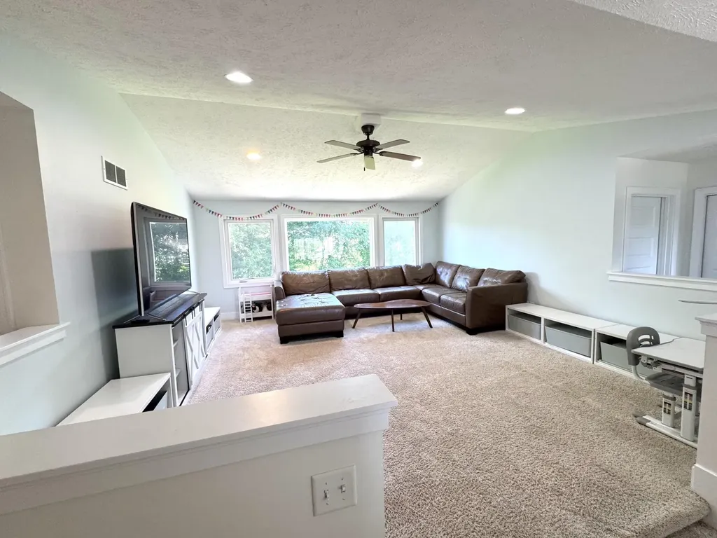 3086 Blairwood Georgetown Charter Township MI 49428