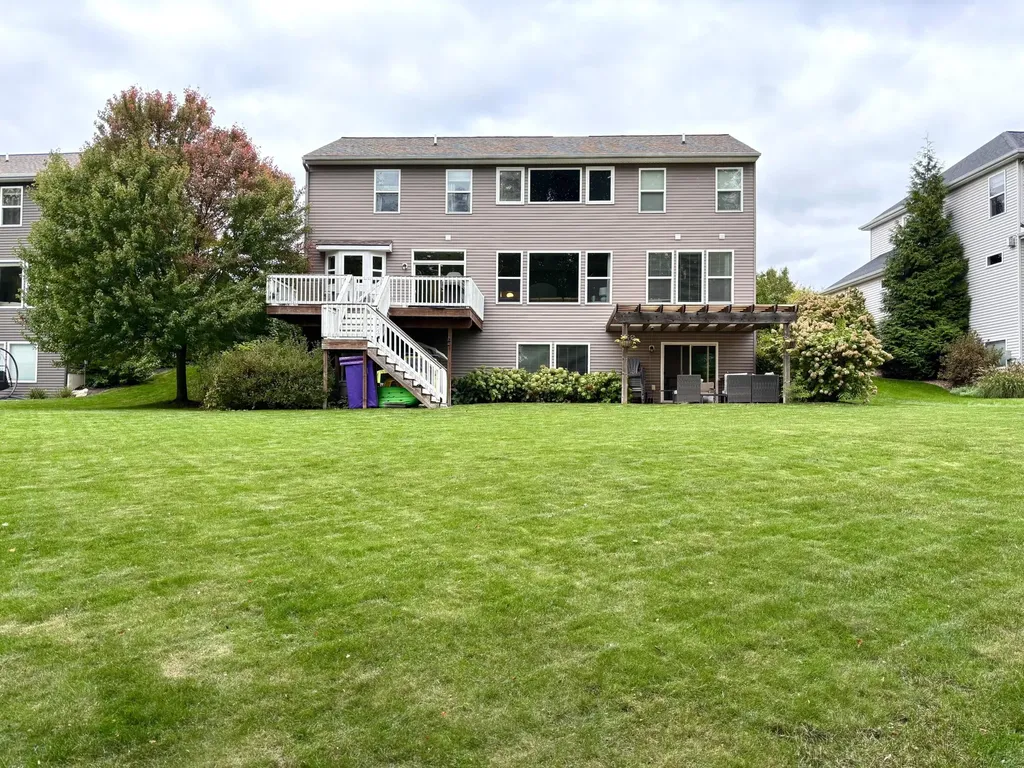 3086 Blairwood Georgetown Charter Township MI 49428