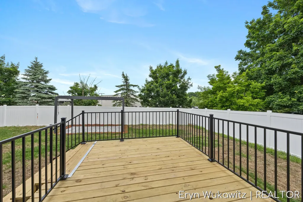 409 6 Mile Road NW Alpine Township MI 49321