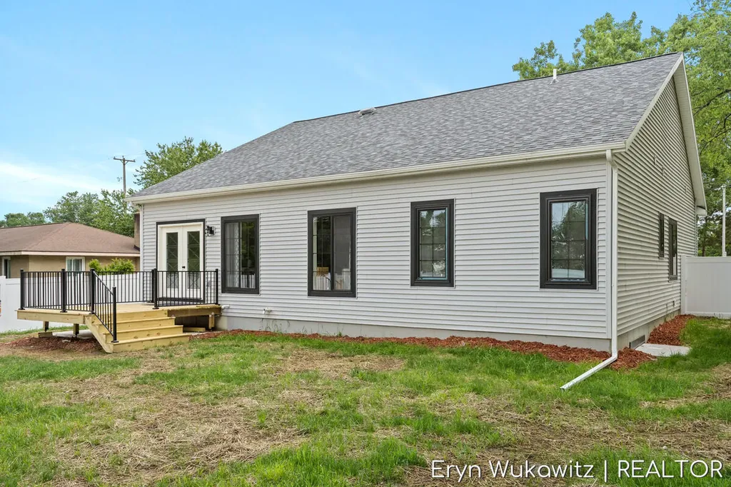 409 6 Mile Road NW Alpine Township MI 49321