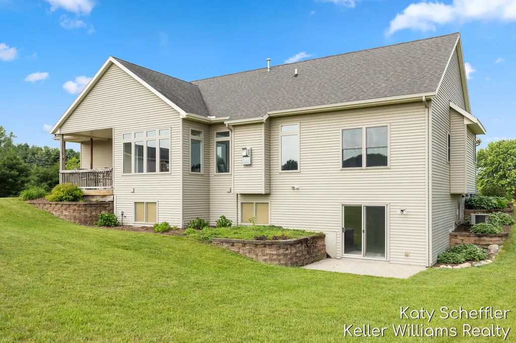 11320 Long Lake Drive NW Sparta Township MI 49345