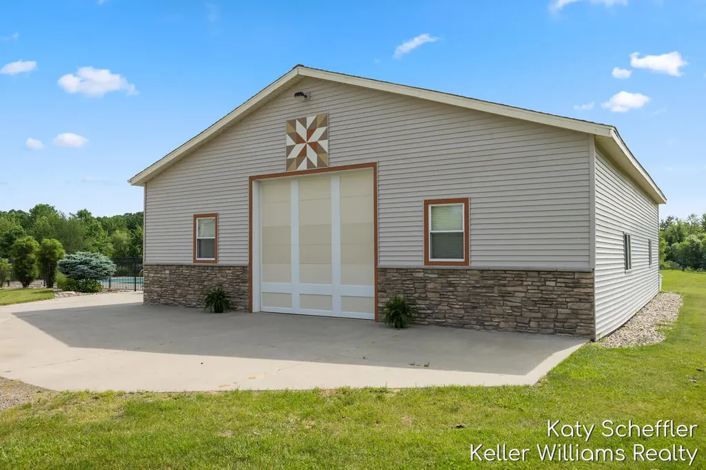 11320 Long Lake Drive NW Sparta Township MI 49345