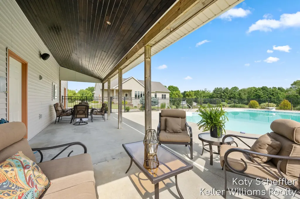 11320 Long Lake Drive NW Sparta Township MI 49345