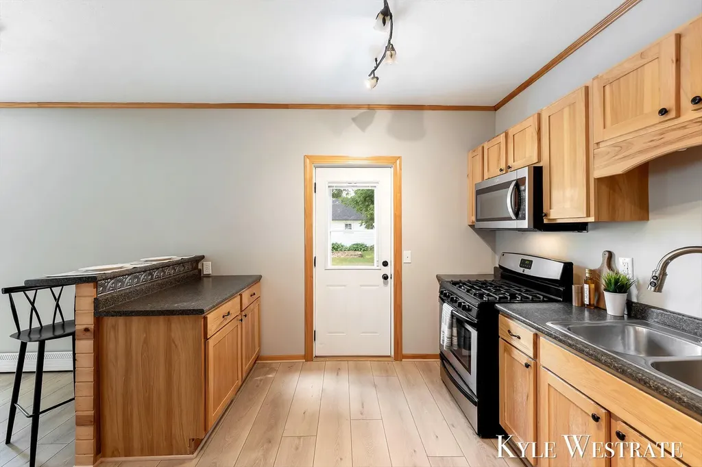 301 W Montcalm Street Greenville City MI 48838