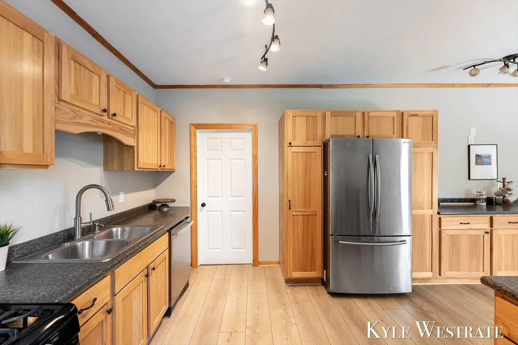 301 W Montcalm Street Greenville City MI 48838