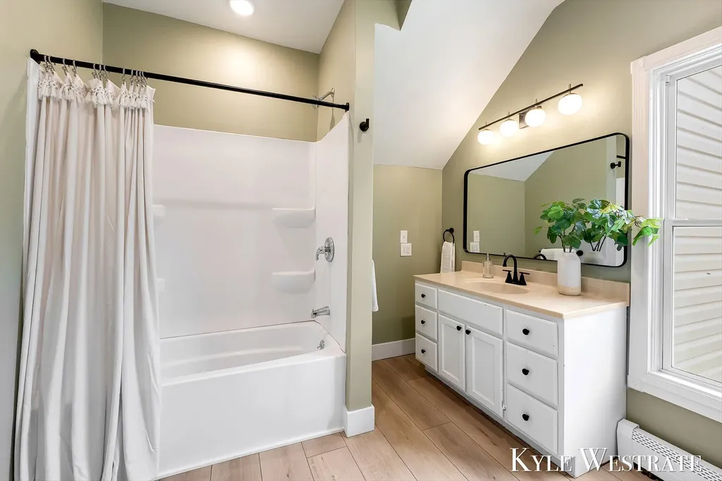 301 W Montcalm Street Greenville City MI 48838