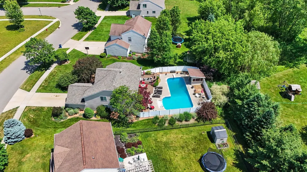 6630 Cannon Farms Drive NE Cannon Township MI 49341