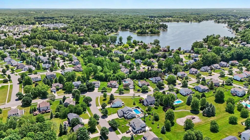 6630 Cannon Farms Drive NE Cannon Township MI 49341