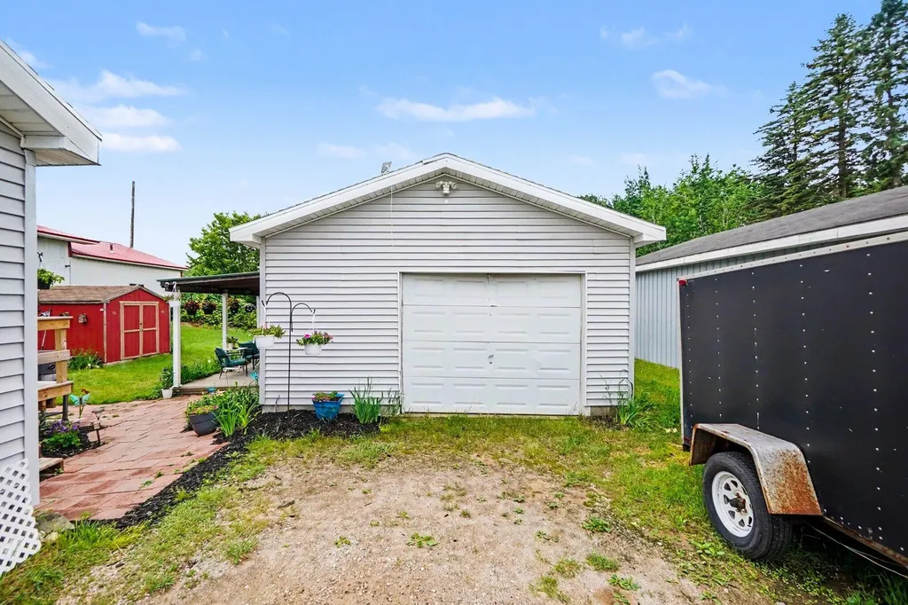 21029 11 Mile Road Unknown City MI 49677