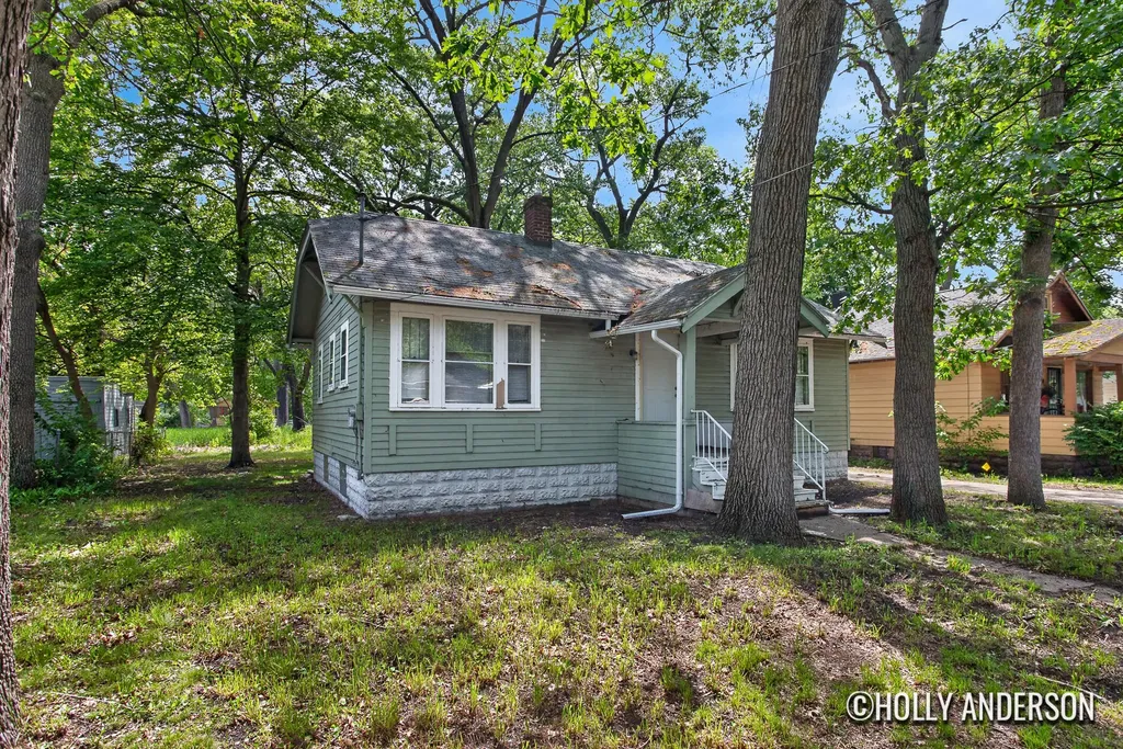 3012 9th Street Muskegon Heights City MI 49444