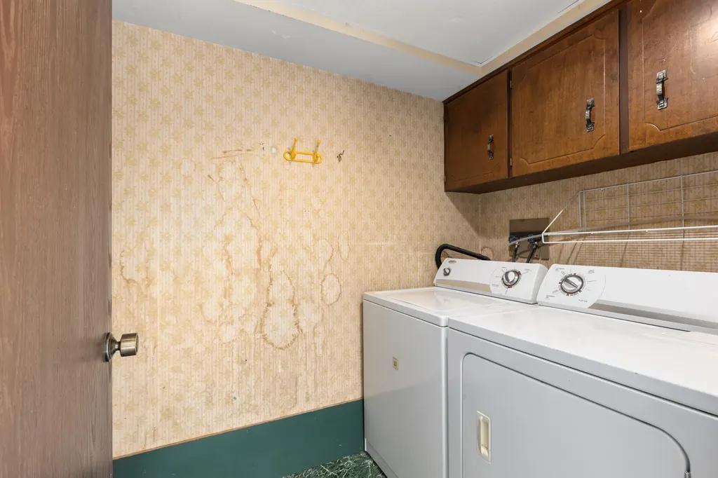 5800 Eastern Avenue SE Kentwood City MI 49508